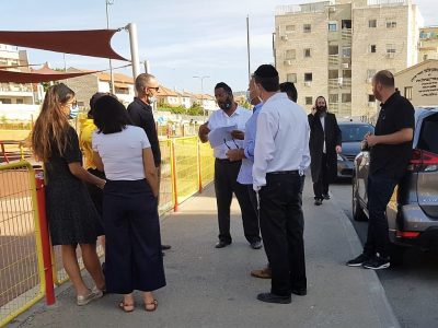 סיור שפע בעיר יוסי גמליאל מציג את הבעיות ברח' החיד"א