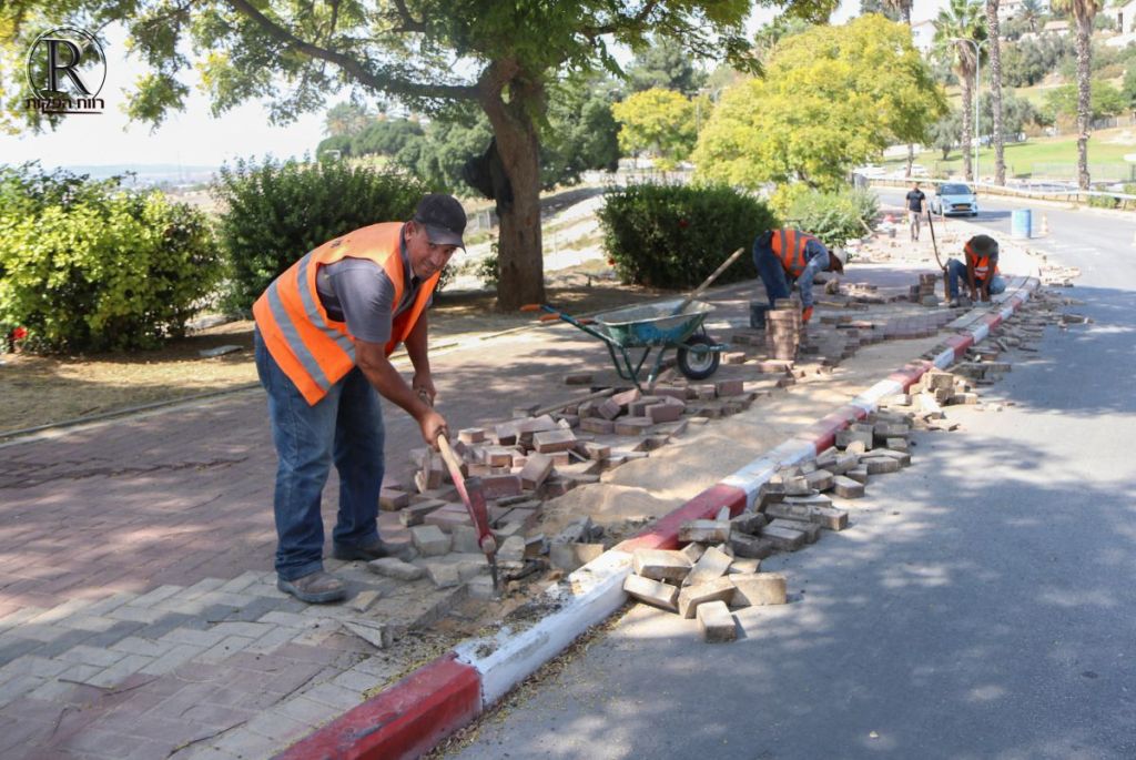 שיפוץ מדרכות רחוב בן גוריון
